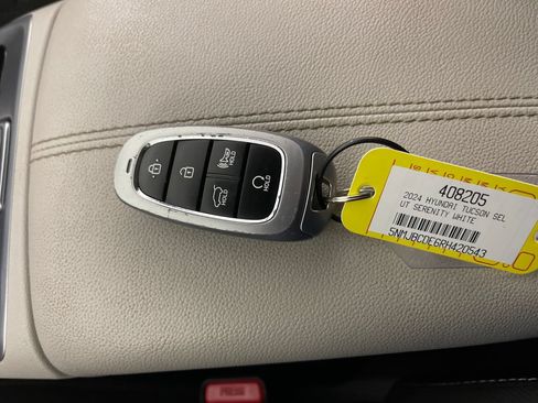 Certified 2024 Hyundai Tucson SEL AWD/4WD image 26