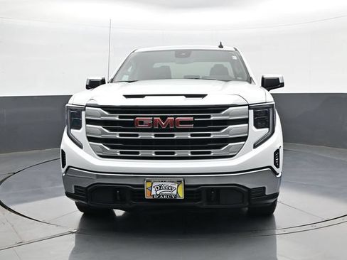 Used 2023 GMC Sierra 1500 SLE AWD/4WD image 2