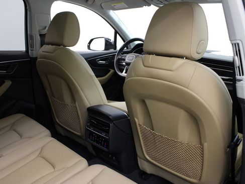 Used 2025 Audi Q7 3.0T Premium Plus w/ Premium Plus Package image 21