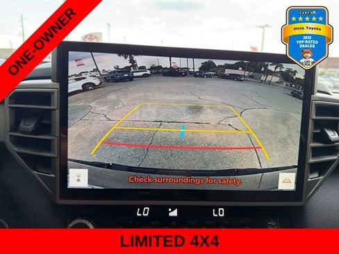 Used 2024 Toyota Tundra Limited AWD/4WD image 19