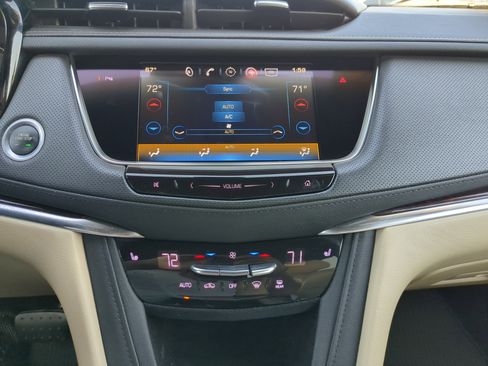 Used 2019 Cadillac XT5 Luxury image 24