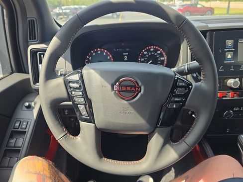 New 2025 Nissan Frontier PRO-4X image 19