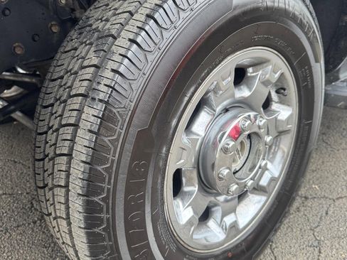 Used 2013 Ford F350 Lariat w/ Chrome Pkg image 25