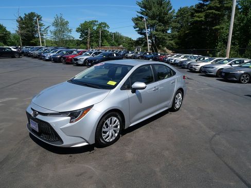 Used 2021 Toyota Corolla LE FWD image 1