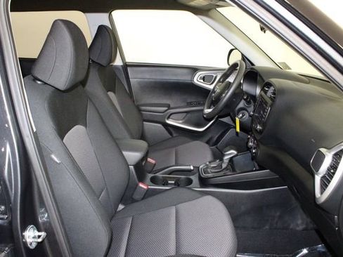 Used 2024 Kia Soul LX w/ Option Group 015 image 13