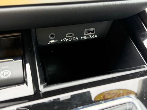 Used 2025 Subaru Legacy Premium image 27