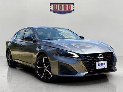 New 2025 Nissan Altima 2.5 SR w/ SR Premium Package