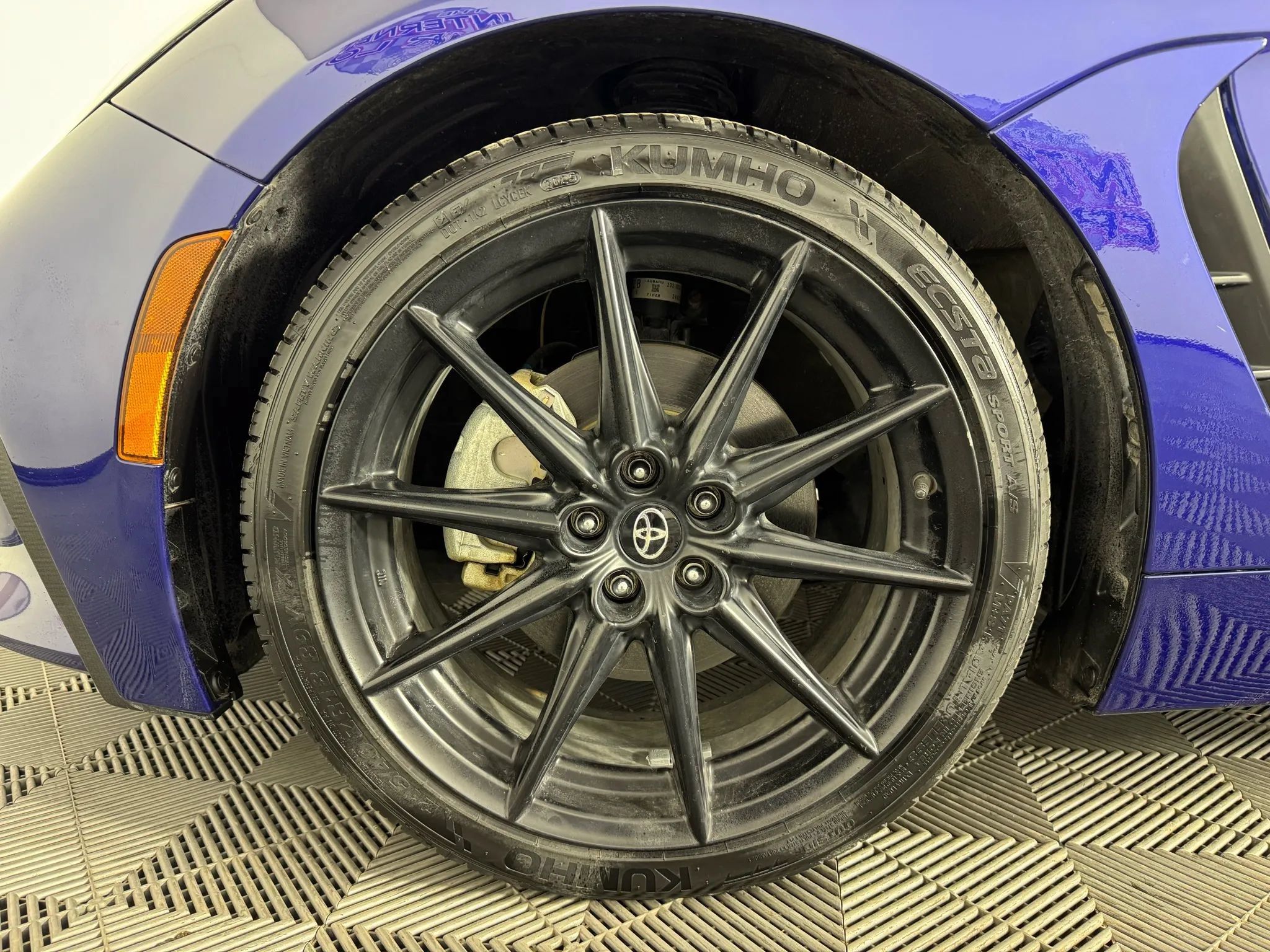 Used 2024 Toyota GR86 Premium RWD image 36