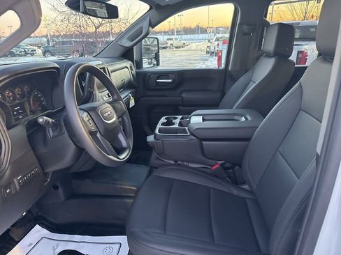 New 2025 GMC Sierra 3500 Pro w/ Convenience Package image 12
