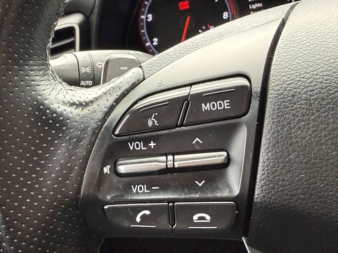 Used 2020 Hyundai Veloster Turbo FWD image 22