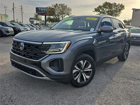 Used 2025 Volkswagen Atlas Cross Sport SE image 26