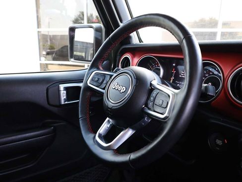 Used 2021 Jeep Wrangler Unlimited Rubicon w/ Safety Group AWD/4WD image 15
