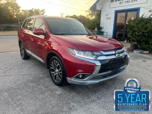 Used 2018 Mitsubishi Outlander LE FWD image 1