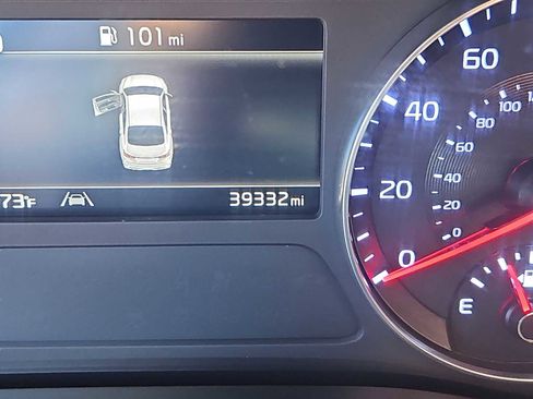 Used 2023 Kia Forte LXS FWD image 12