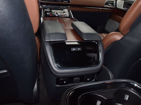 Used 2023 Lincoln Navigator L Reserve image 19