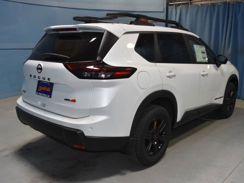 New 2026 Nissan Rogue SV AWD/4WD image 22