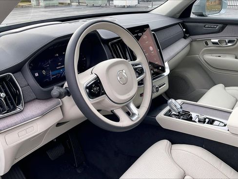 New 2026 Volvo XC90 T8 Ultra image 8