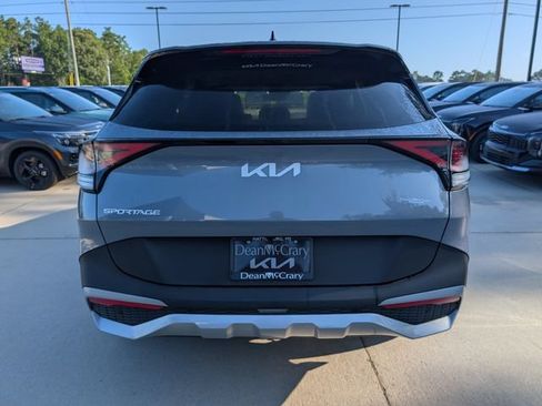 Used 2024 Kia Sportage EX FWD image 4