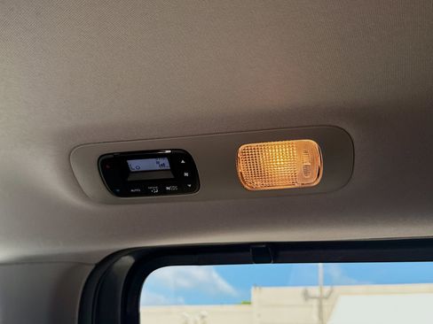 Certified 2023 Honda Odyssey Elite image 24