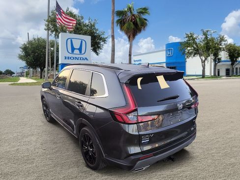 Used 2023 Honda CR-V Sport Touring image 4