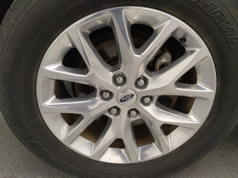 Used 2017 Ford Expedition EL Limited w/ Equipment Group 301A image 31