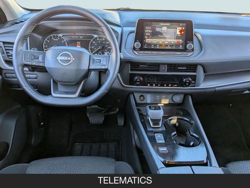 Certified 2025 Nissan Rogue SV image 14