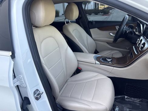 Used 2019 Mercedes-Benz C 300 Sedan image 17