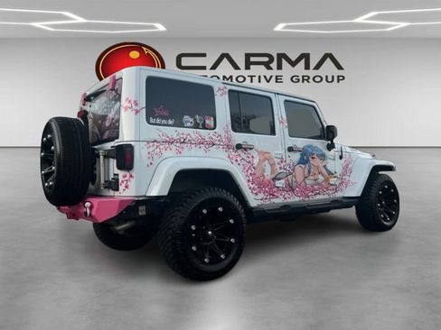 Used 2013 Jeep Wrangler Unlimited Sahara w/ Connectivity Group image 5