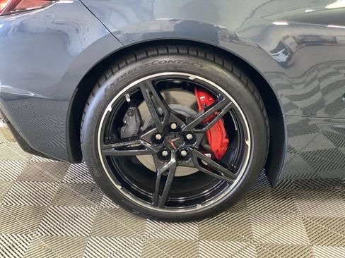 Used 2021 Chevrolet Corvette Stingray Coupe w/ Z51 Performance Package RWD image 37