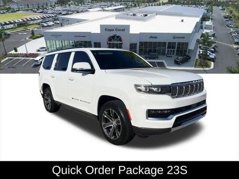 Certified 2022 Jeep Grand Wagoneer Series I AWD/4WD image 3
