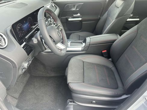 New 2025 Mercedes-Benz GLA 250 GLA  250 image 21