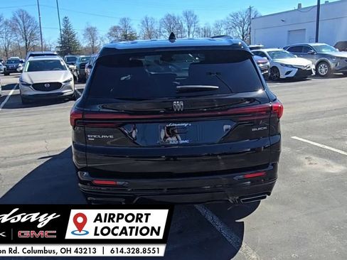 Used 2025 Buick Enclave Sport Touring w/ Power Package image 8