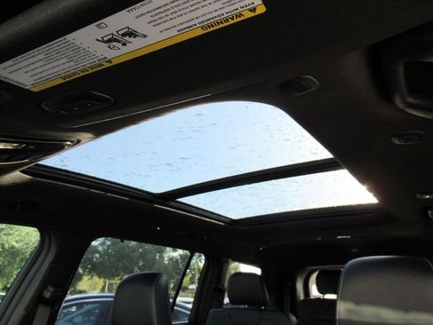 New 2025 Jeep Grand Cherokee L Limited w/ Luxury Tech Group II image 25