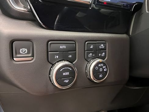 Certified 2024 GMC Sierra 1500 SLT w/ SLT Convenience Package AWD/4WD image 29
