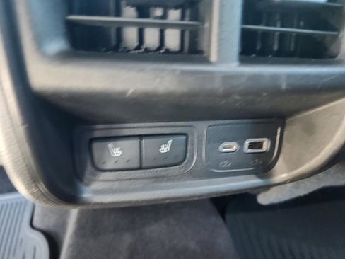 Used 2021 Cadillac XT4 Premium Luxury image 13