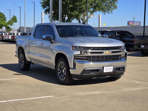 Used 2022 Chevrolet Silverado 1500 LT image 3