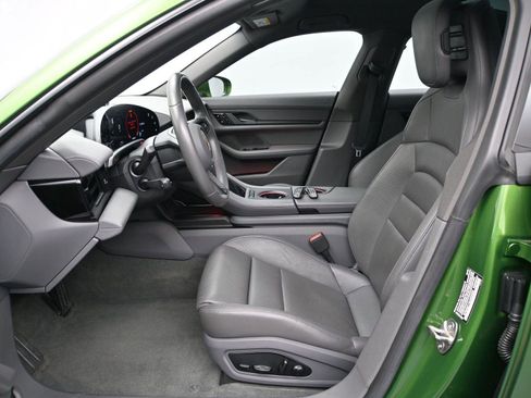 Used 2020 Porsche Taycan 4S image 10