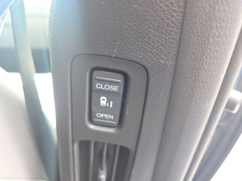 Used 2018 Honda Odyssey EX-L image 41