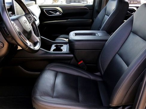 Used 2023 Chevrolet Tahoe Z71 w/ Luxury Package image 10