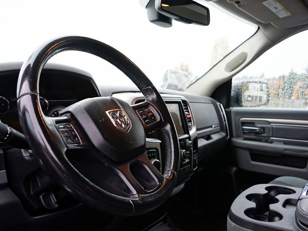 Used 2018 RAM 1500 Big Horn AWD/4WD image 18