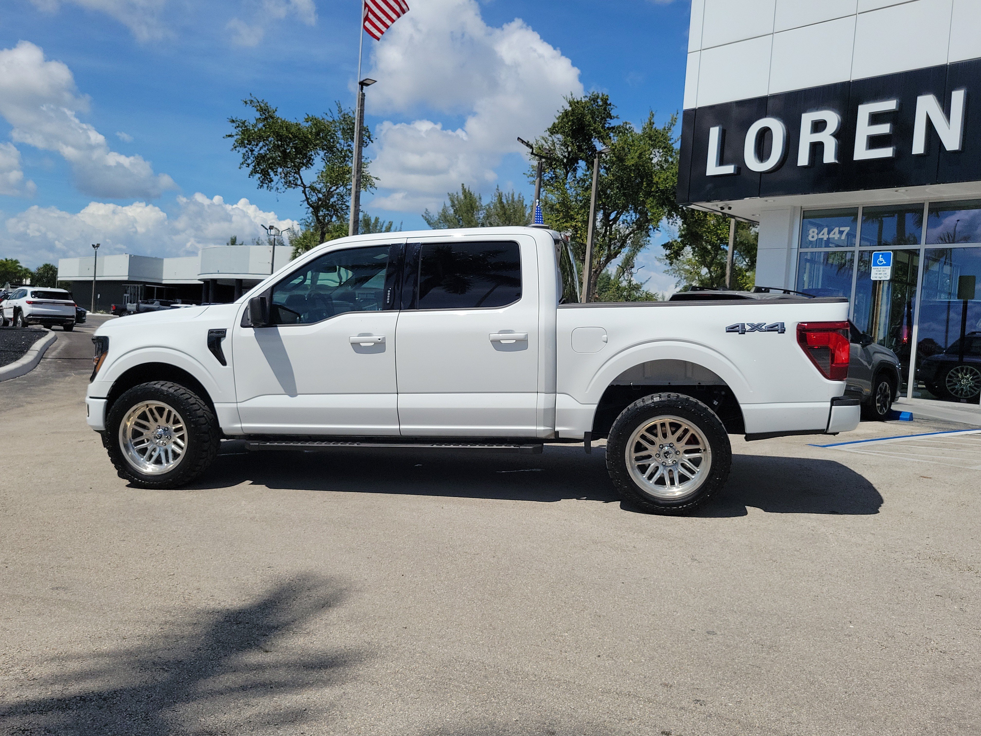 Used 2024 Ford F150 XLT w/ Tow/Haul Package AWD/4WD image 8