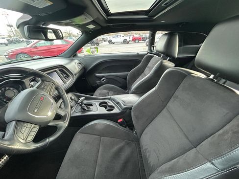 Used 2023 Dodge Challenger GT w/ Plus Package image 10