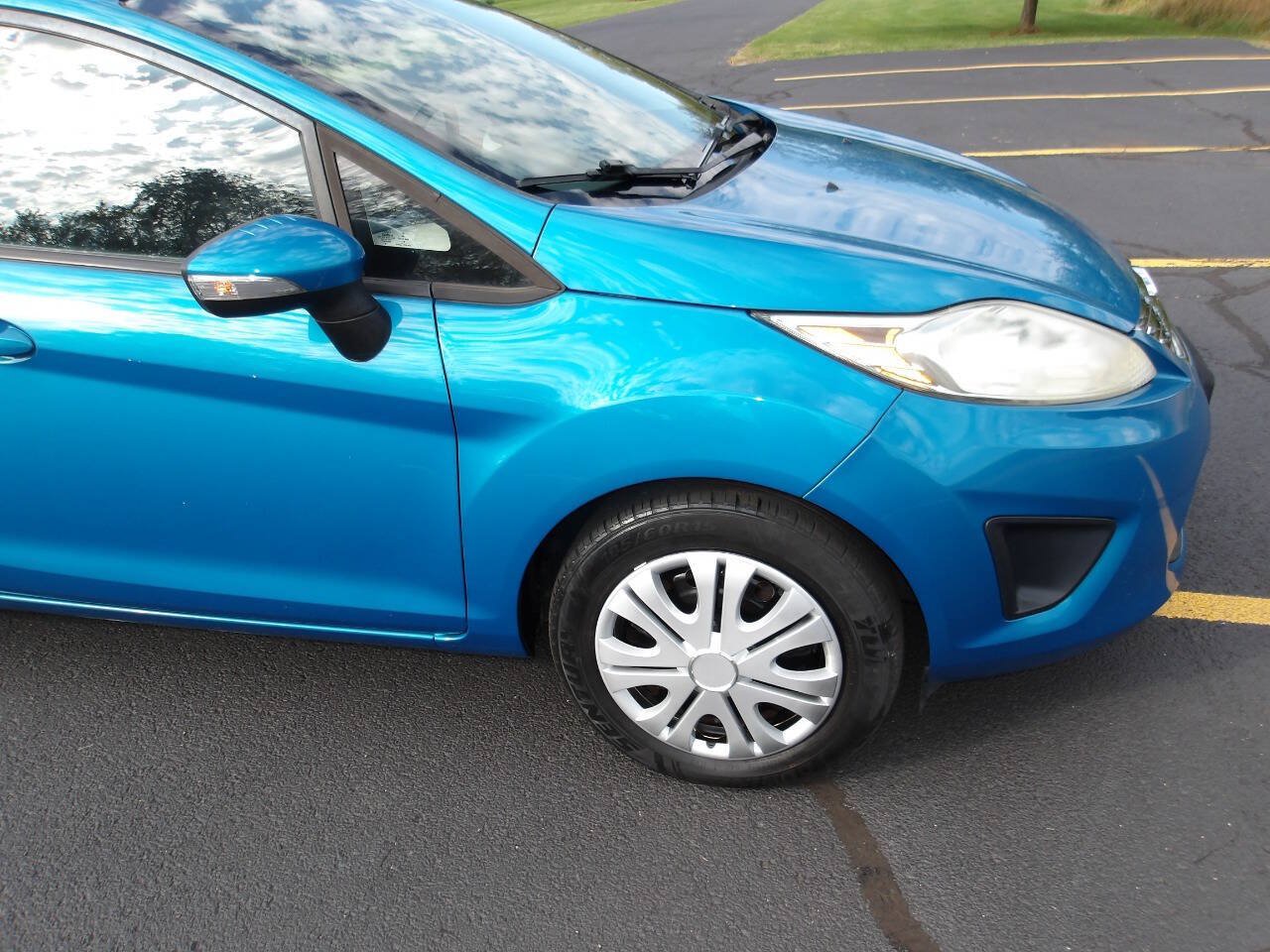 Used 2013 Ford Fiesta SE FWD image 30