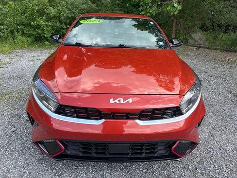 Used 2023 Kia Forte GT-Line w/ GT-Line Premium Package FWD image 2