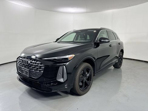 Used 2025 Audi Q5 Premium Plus w/ Premium Plus AWD/4WD image 31