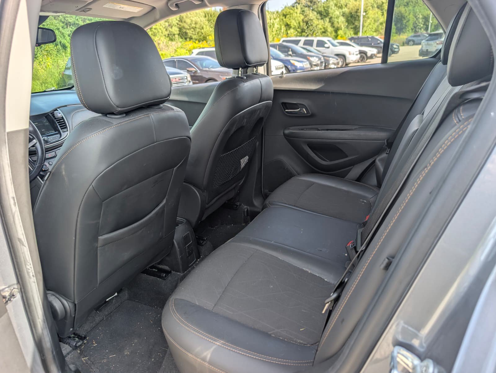 Used 2019 Chevrolet Trax LT w/ LT Convenience Package AWD/4WD image 30