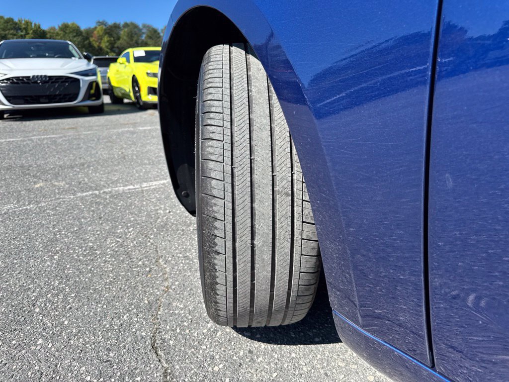 Used 2025 Tesla Model 3 Long Range RWD image 33