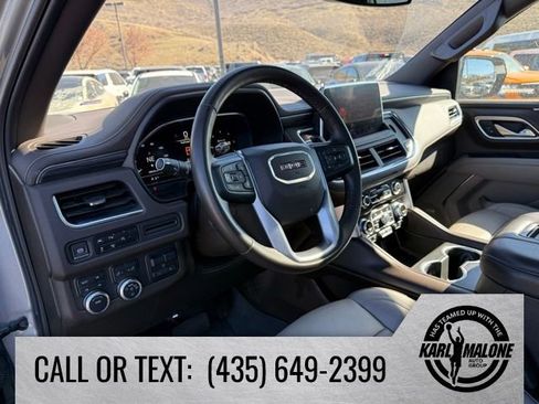 Used 2024 GMC Yukon XL SLT w/ SLT Premium Package image 16