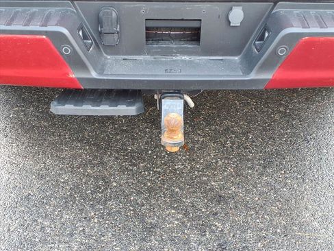 Used 2024 Ford F150 XLT w/ Equipment Group 303A High image 9