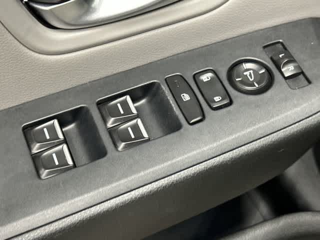 Certified 2025 Honda Pilot Touring image 20